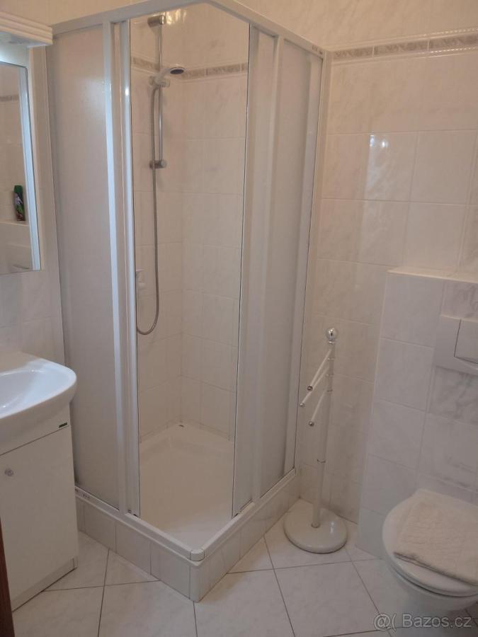 Pension Kubu Apartment 4 Samostatny Byt S Kuchyni ชปินด์เลอรูฟ มลิน ภายนอก รูปภาพ